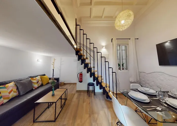 Cozy Apartment In Malasana For 4 Pax - Velarde